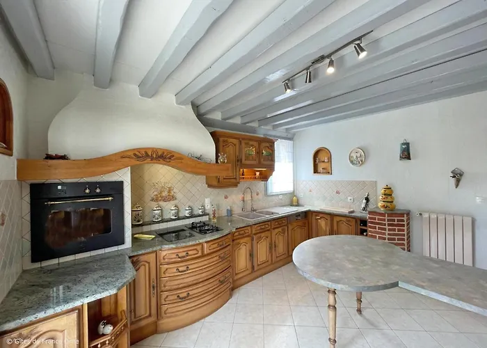 Daire Grande Maison Familiale En Campagne Avec Wifi Et Animaux Acceptes - Fr-1-497-182 La Gonfriere